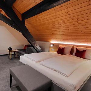 Deluxe Zimmer mit Kingsize-Bett